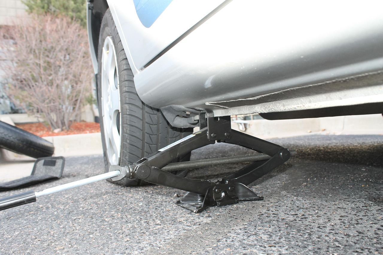 Technician arriving at customer's car